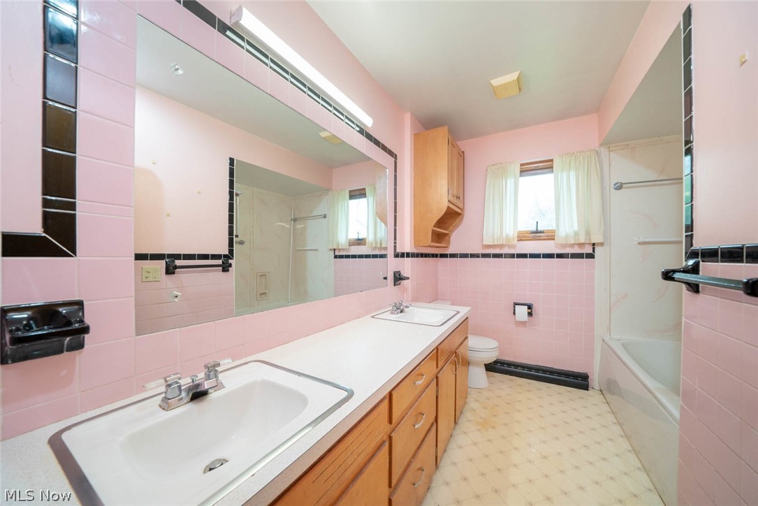 Holly Hills - Residential