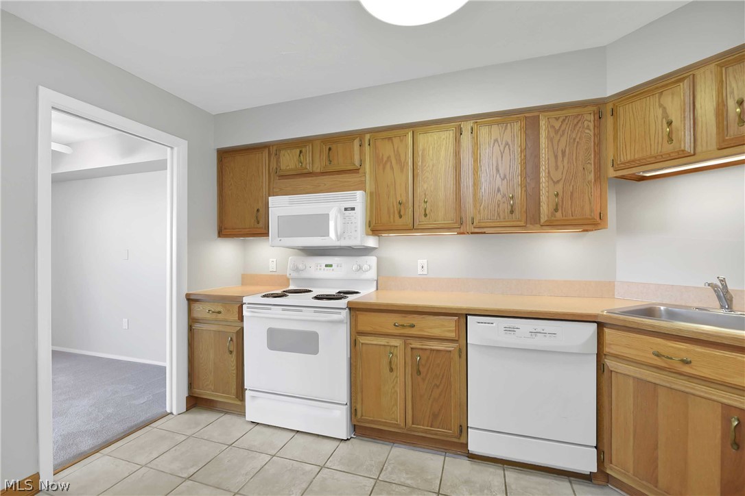 Meridian Condo - Residential