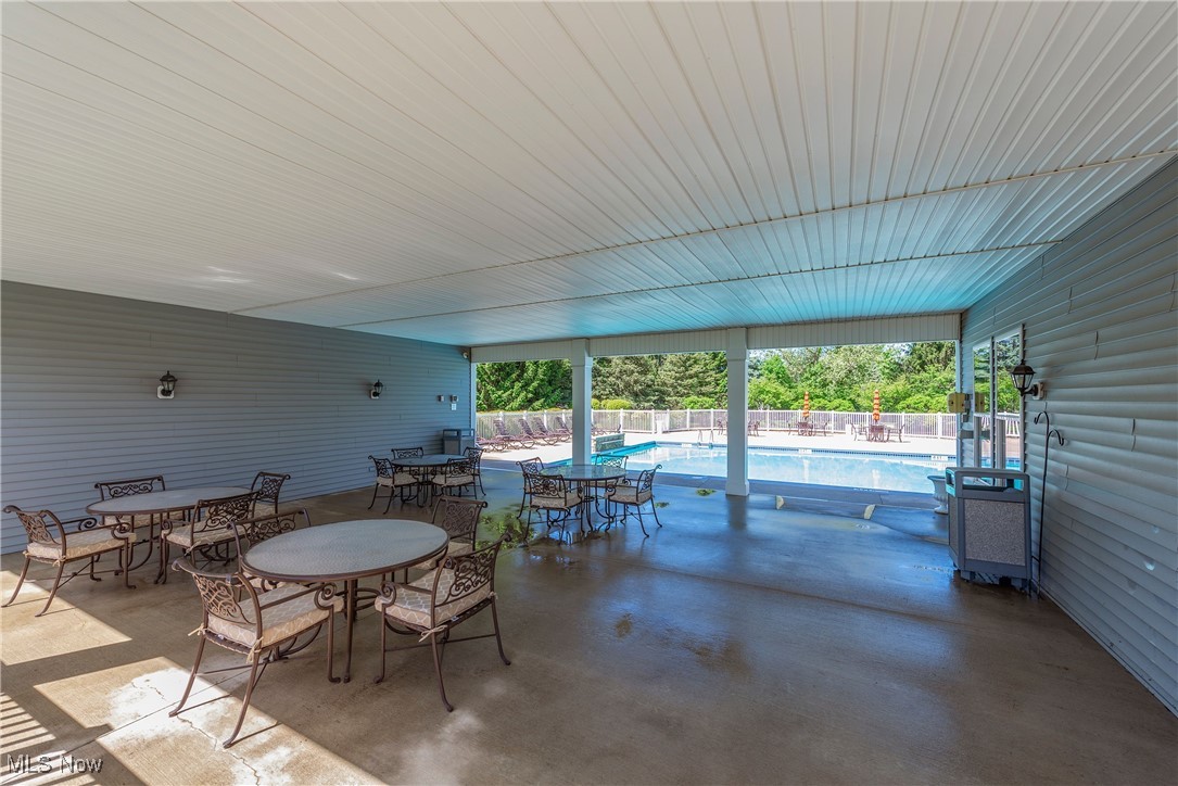 453 Bridge Pointe Lane, Brunswick, Ohio image 32