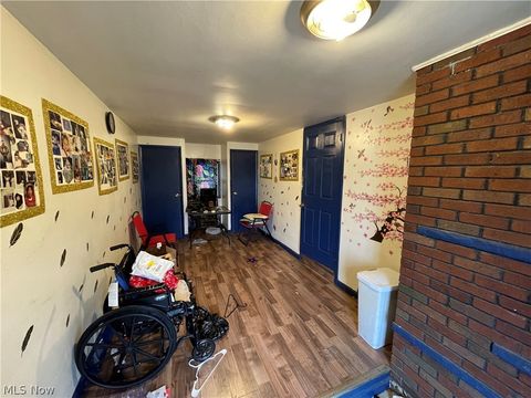 Tiny photo for 462 13th Street, Campbell, OH 44405 (MLS # 5187994)