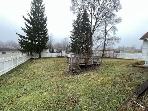 Tiny photo for 462 13th Street, Campbell, OH 44405 (MLS # 5187994)