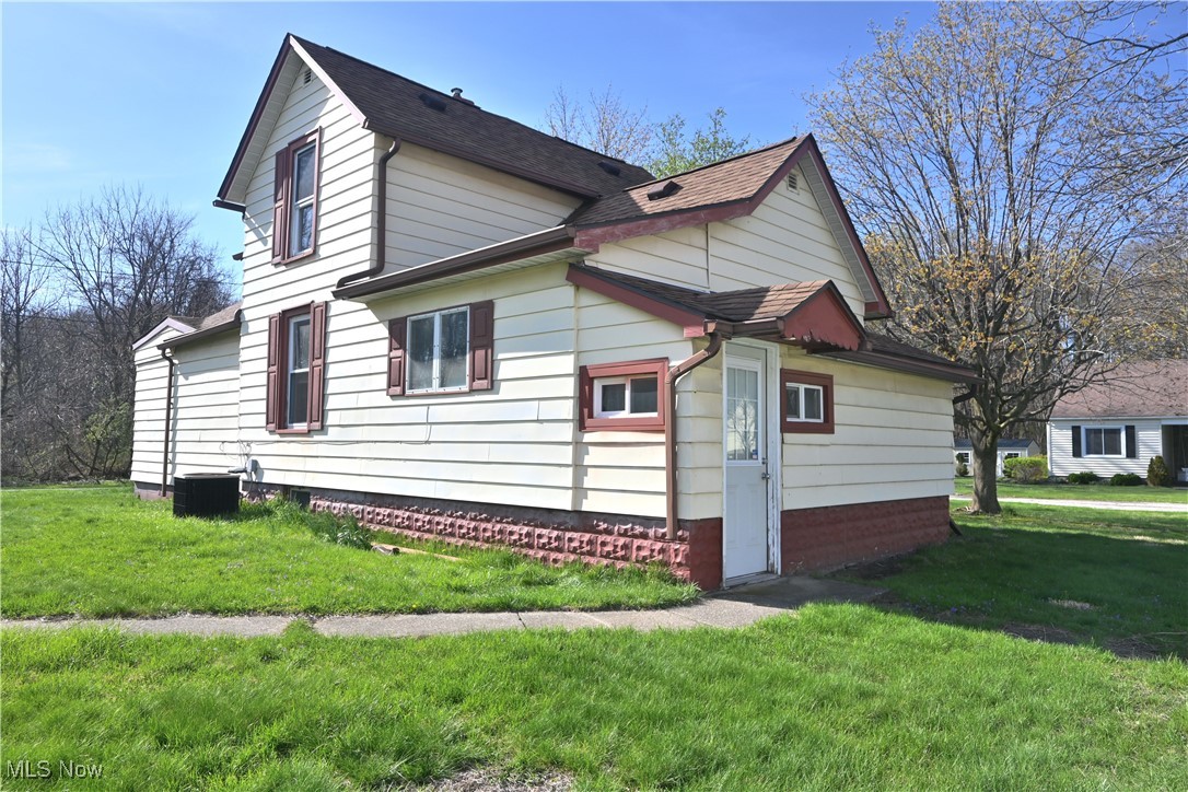 530 Shackson Street, Conneaut, Ohio image 4