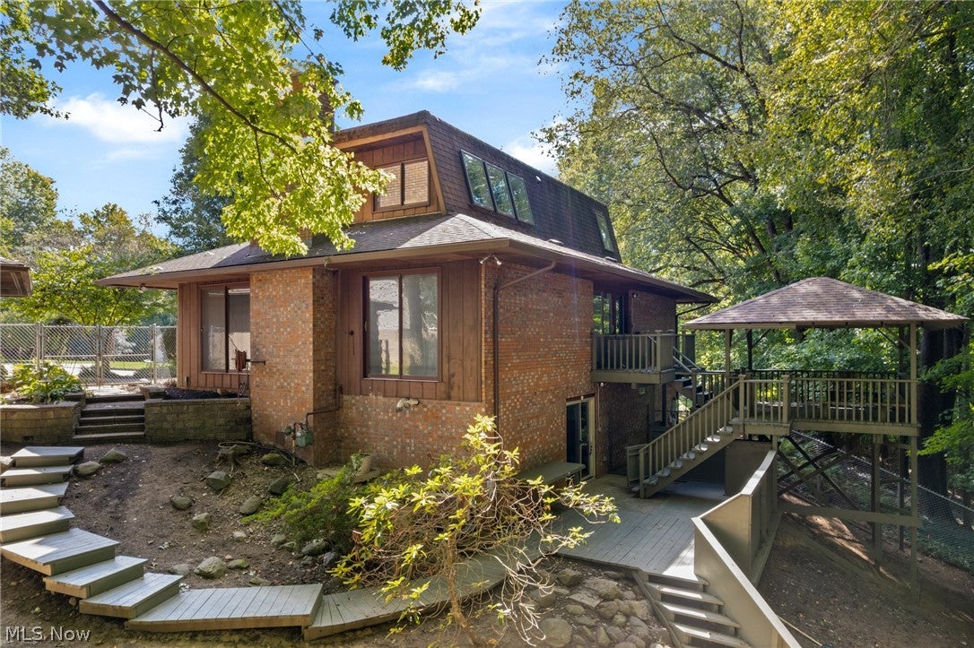 2440 Townsend Drive