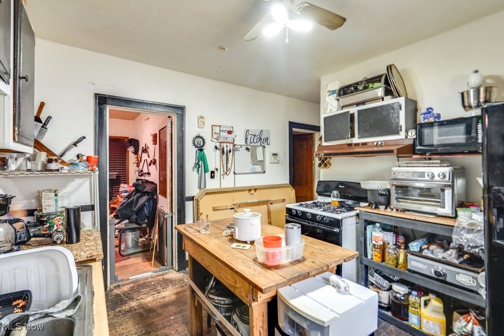 3460 E 105th Street, Cleveland, Ohio image 17