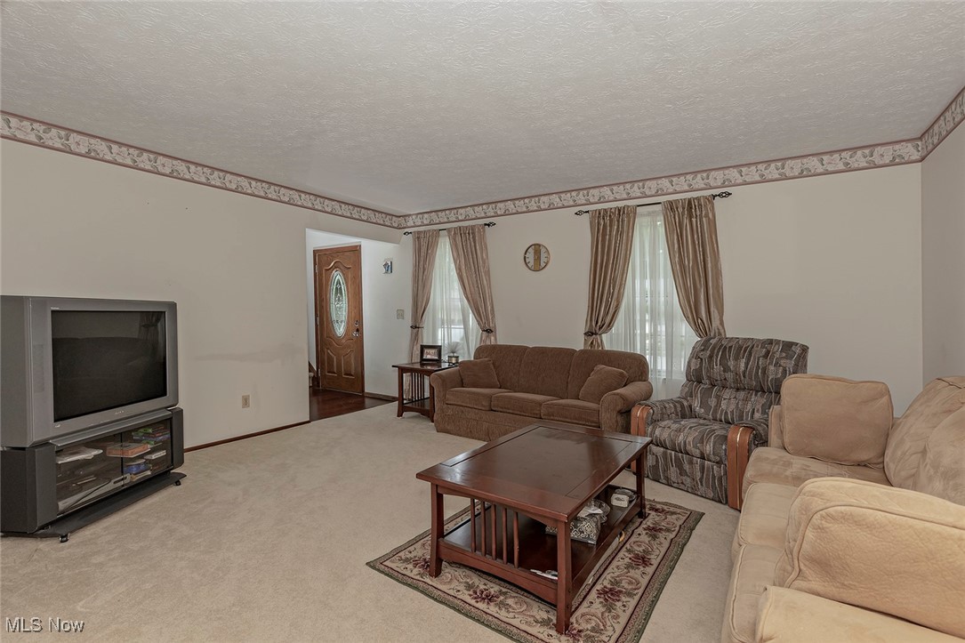 403 Riverdale Drive, Eastlake, Ohio image 7