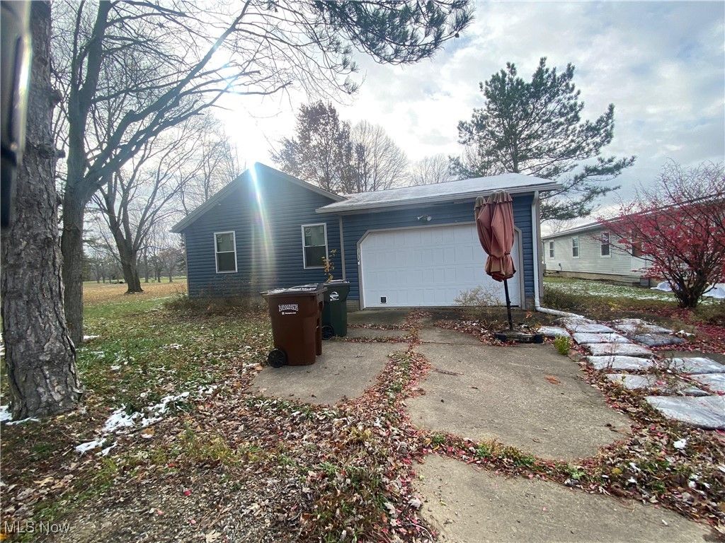 Photo of 131 Walleye Court, LaGrange, OH 44050 (MLS # 5177264)