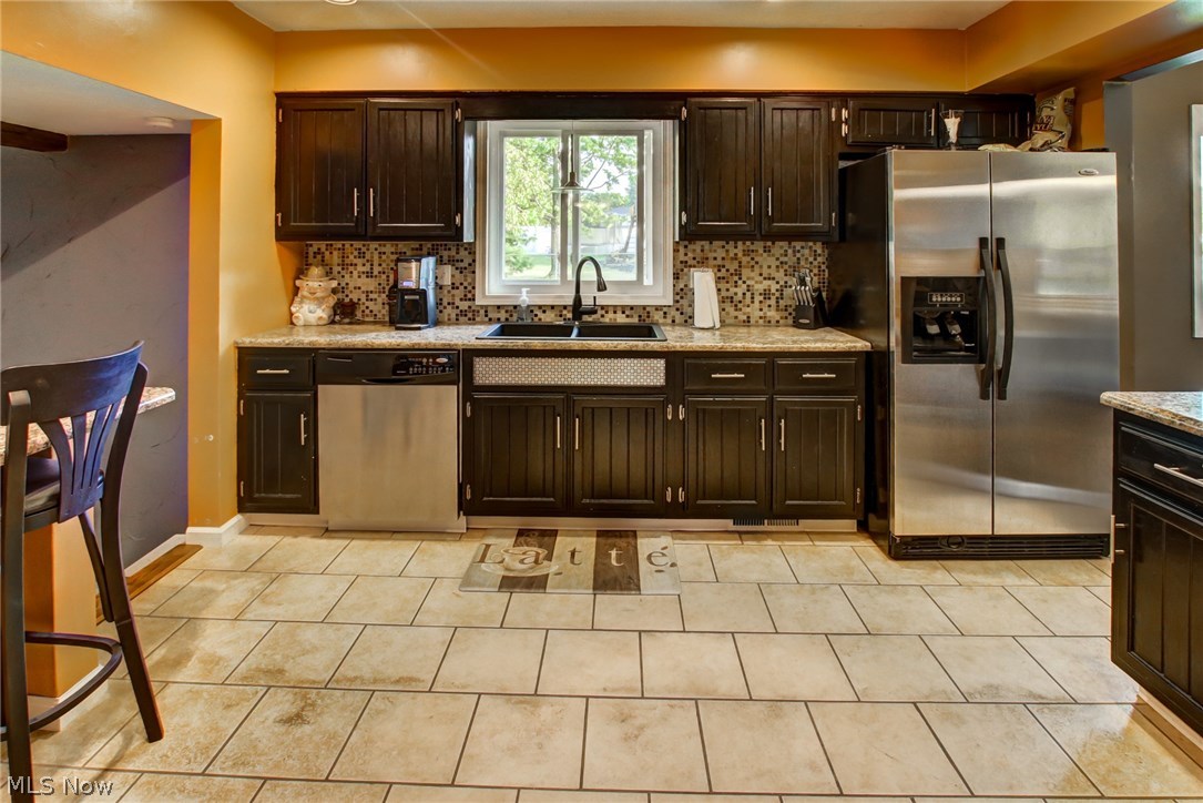 New Boston Knolls - Residential