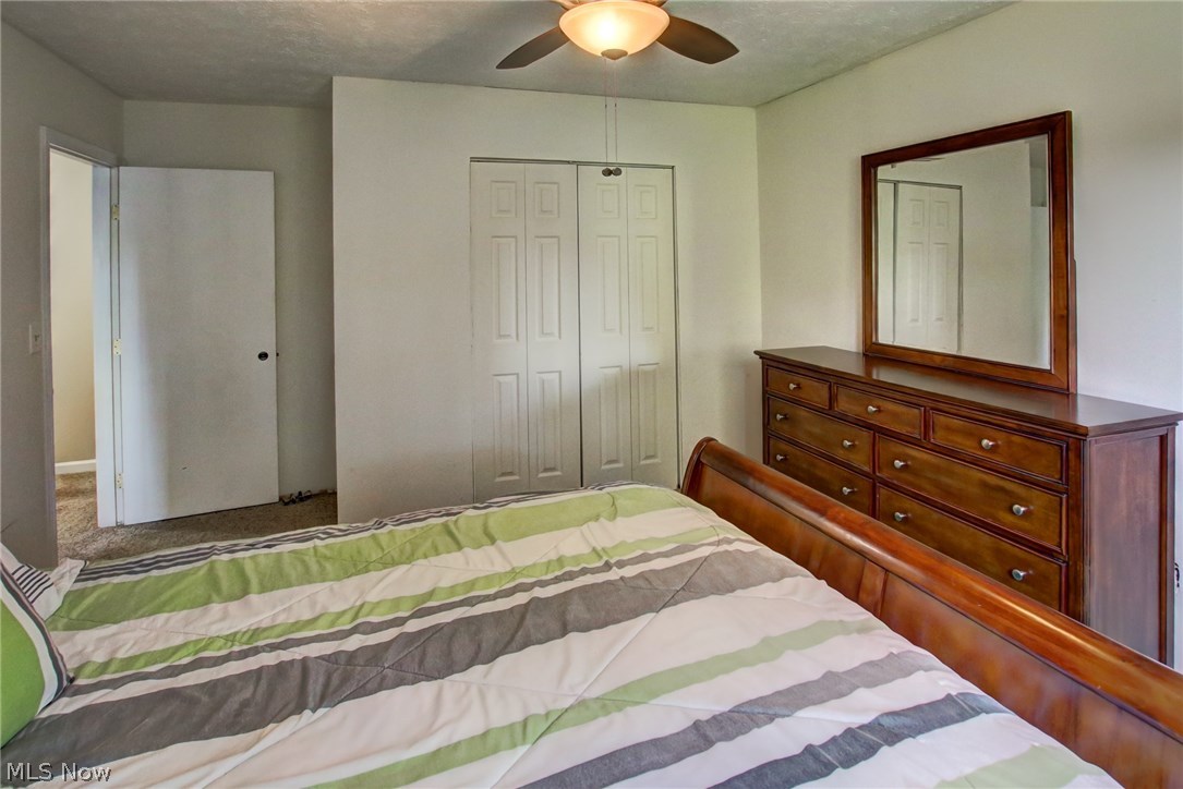 New Boston Knolls - Residential