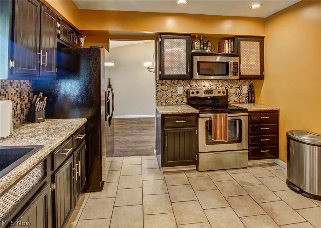 New Boston Knolls - Residential