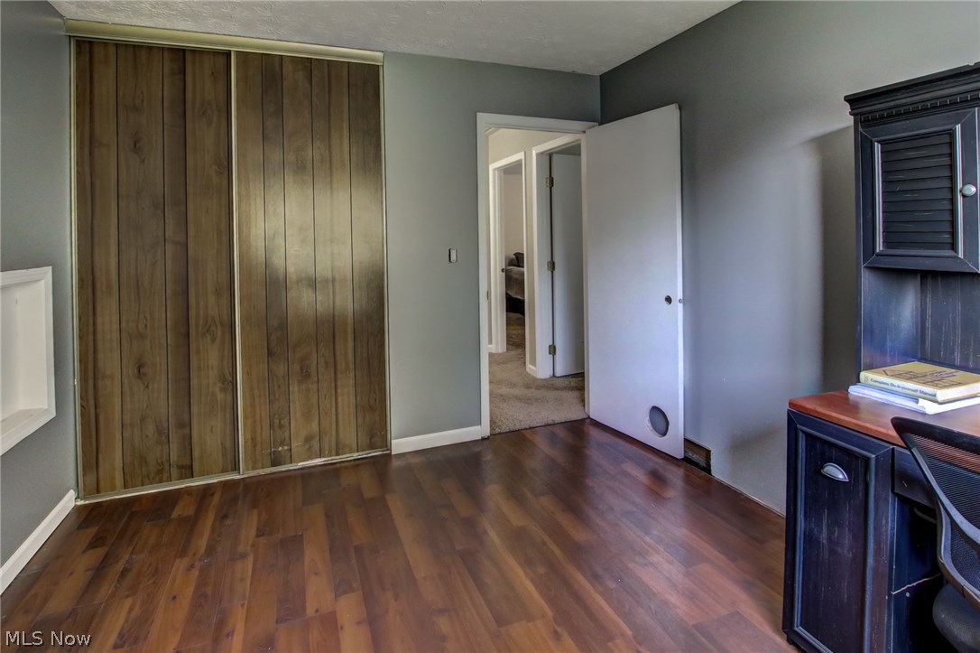 New Boston Knolls - Residential