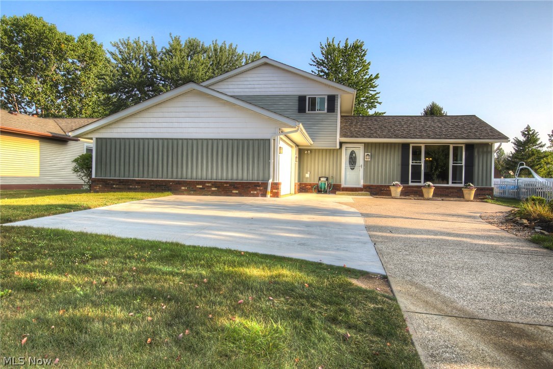 New Boston Knolls - Residential