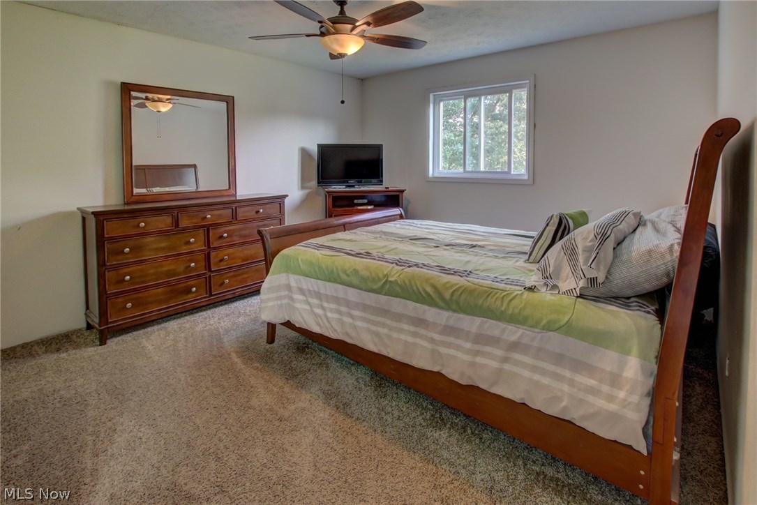 New Boston Knolls - Residential