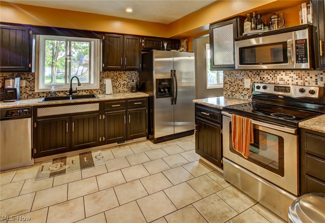 New Boston Knolls - Residential