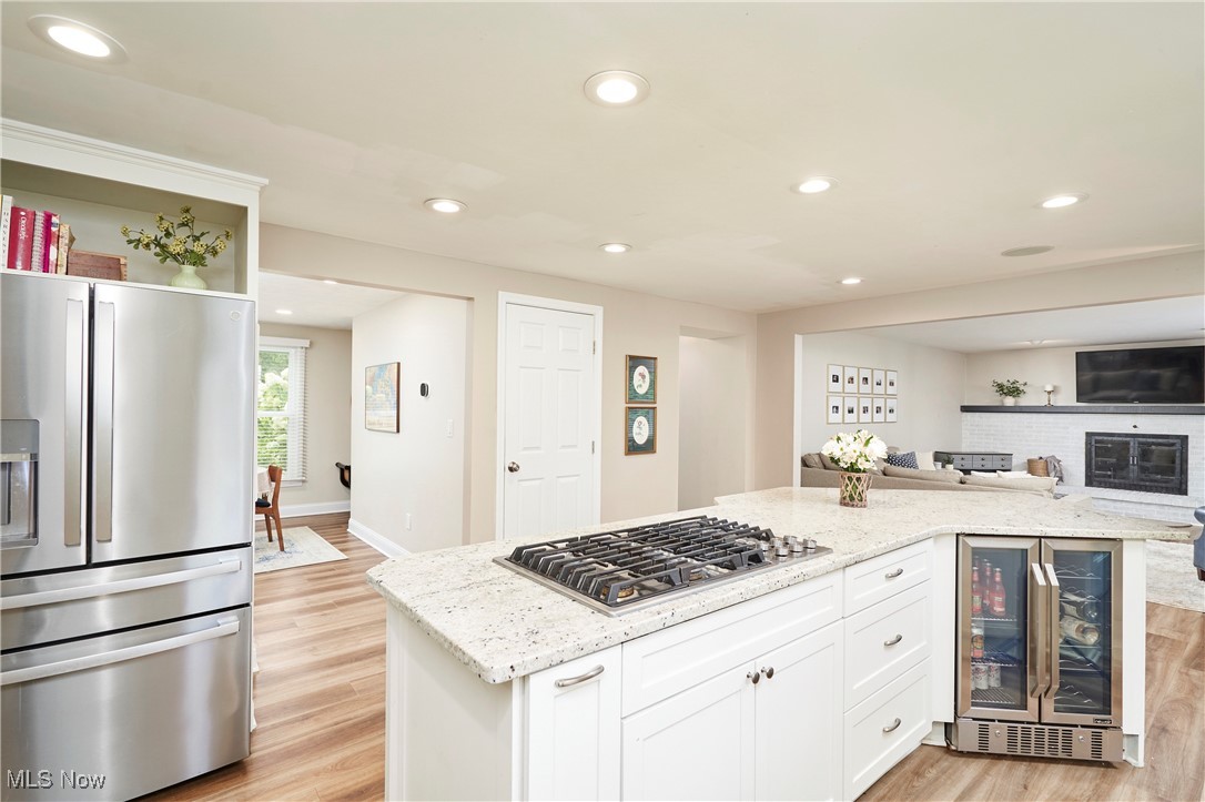 Akron, Ohio 44333, United States, 4 Bedrooms Bedrooms, ,3 BathroomsBathrooms,Residential,Pending,203741