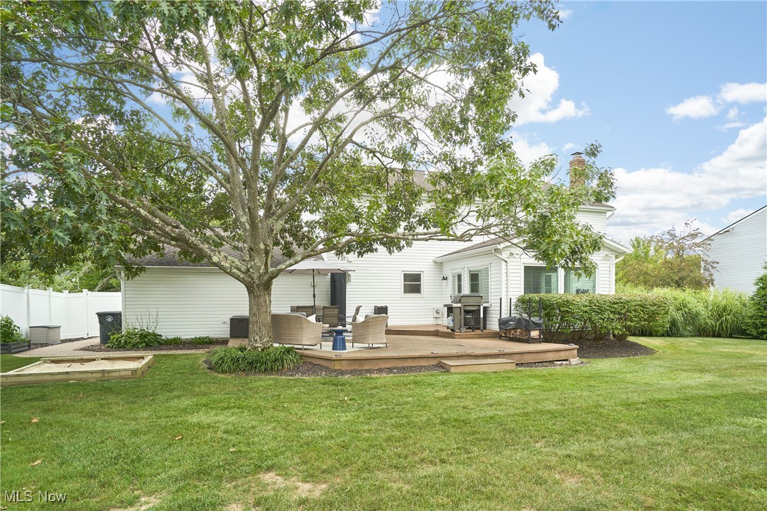 Akron, Ohio 44333, United States, 4 Bedrooms Bedrooms, ,3 BathroomsBathrooms,Residential,Pending,203741