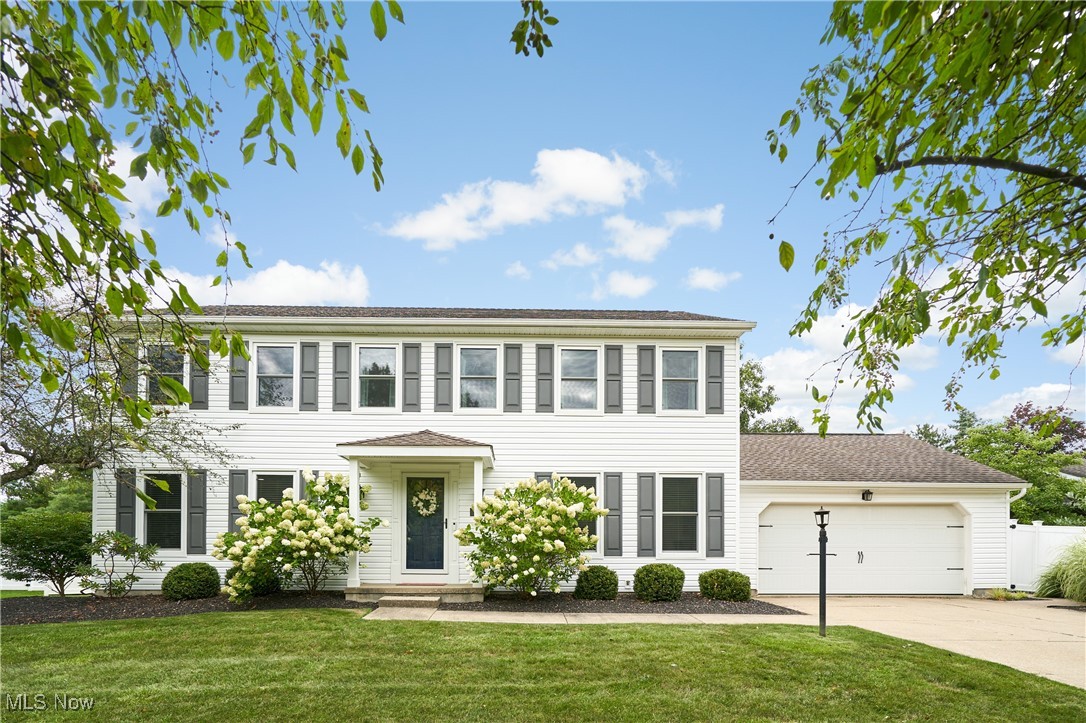 Akron, Ohio 44333, United States, 4 Bedrooms Bedrooms, ,3 BathroomsBathrooms,Residential,Pending,203741