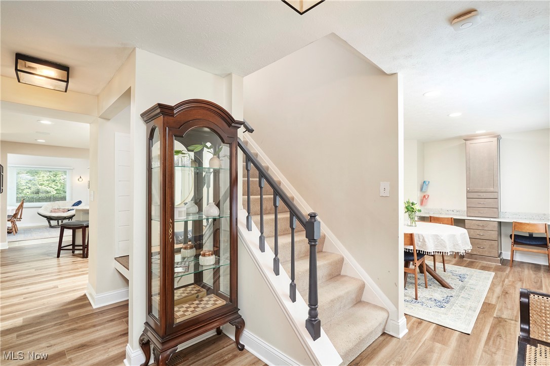 Akron, Ohio 44333, United States, 4 Bedrooms Bedrooms, ,3 BathroomsBathrooms,Residential,Pending,203741