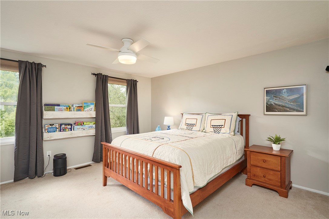 Akron, Ohio 44333, United States, 4 Bedrooms Bedrooms, ,3 BathroomsBathrooms,Residential,Pending,203741