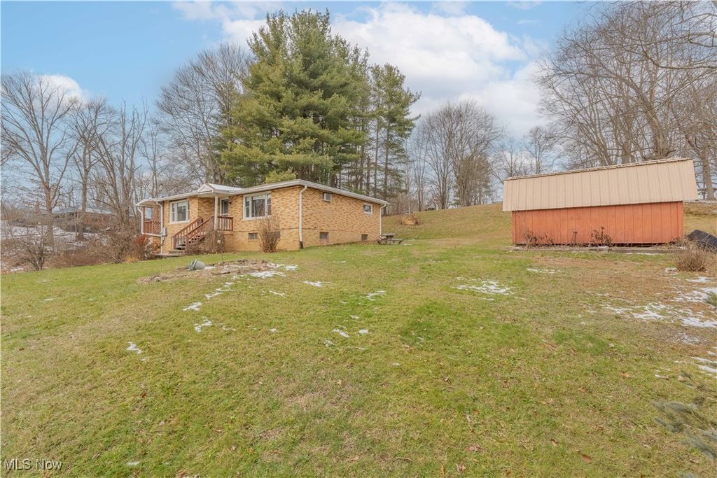 Photo of 121 Waynesburg Road NW, Carrollton, OH 44615 (MLS # 5176612)