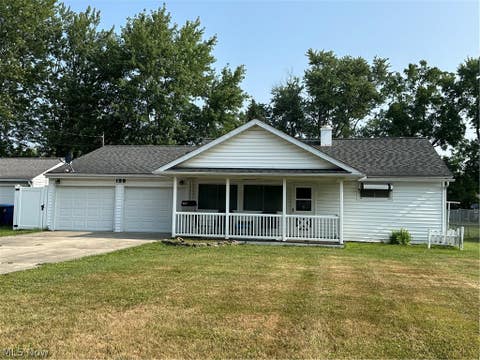 Homes For Sale - 158 Jones Street<br/> Wellington, OH 44090