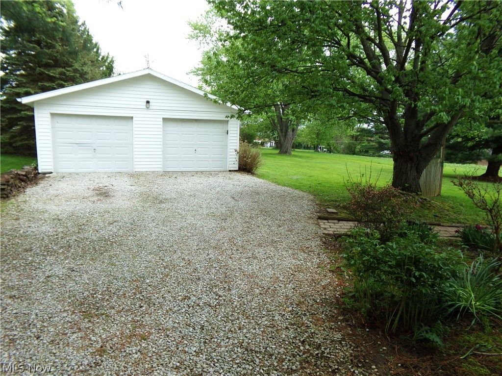 Photo of 3447 Manchester Avenue SW, Massillon, OH 44647 (MLS # 5204560)