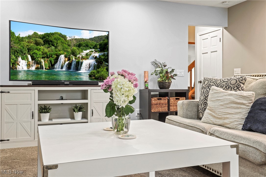 Mentor, Ohio 44060, United States, 4 Bedrooms Bedrooms, ,4 BathroomsBathrooms,Residential,Active,162207