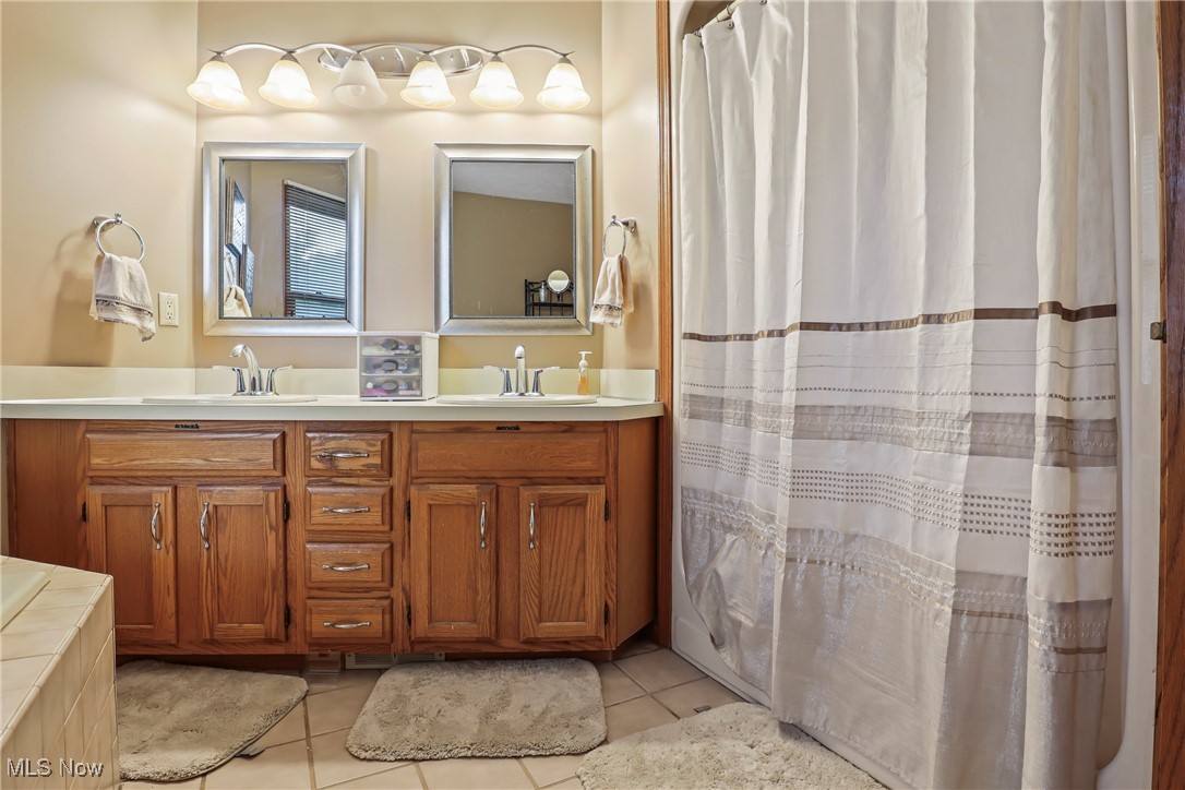 Mentor, Ohio 44060, United States, 4 Bedrooms Bedrooms, ,4 BathroomsBathrooms,Residential,Active,162207