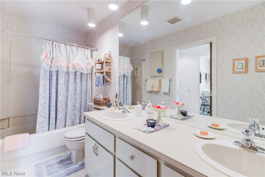 Meadows Clstr Dev - Residential