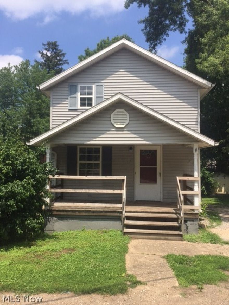 Spacious 2 bedroom one bath unit ready for move in.  Freshly painted, brand new carpet through out, new bathroom floor, private drive and front porch, full basement with laundry hookups and yard.  Convenient location to shopping, restaurants, highways and more.