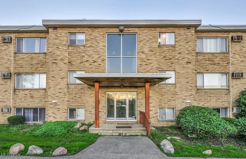 5200 Royalton Road #11-A, North Royalton, Ohio image 16