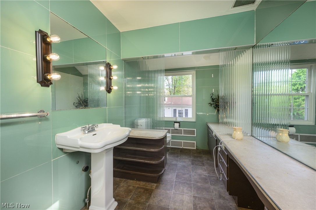 Uhrichsville - Residential