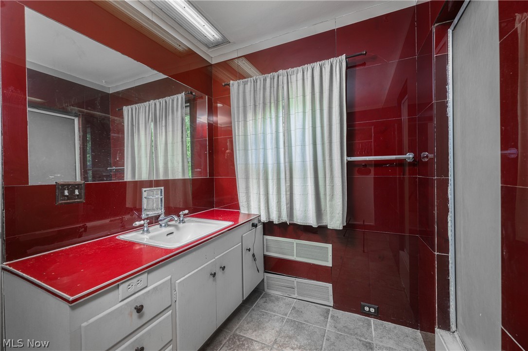 Uhrichsville - Residential