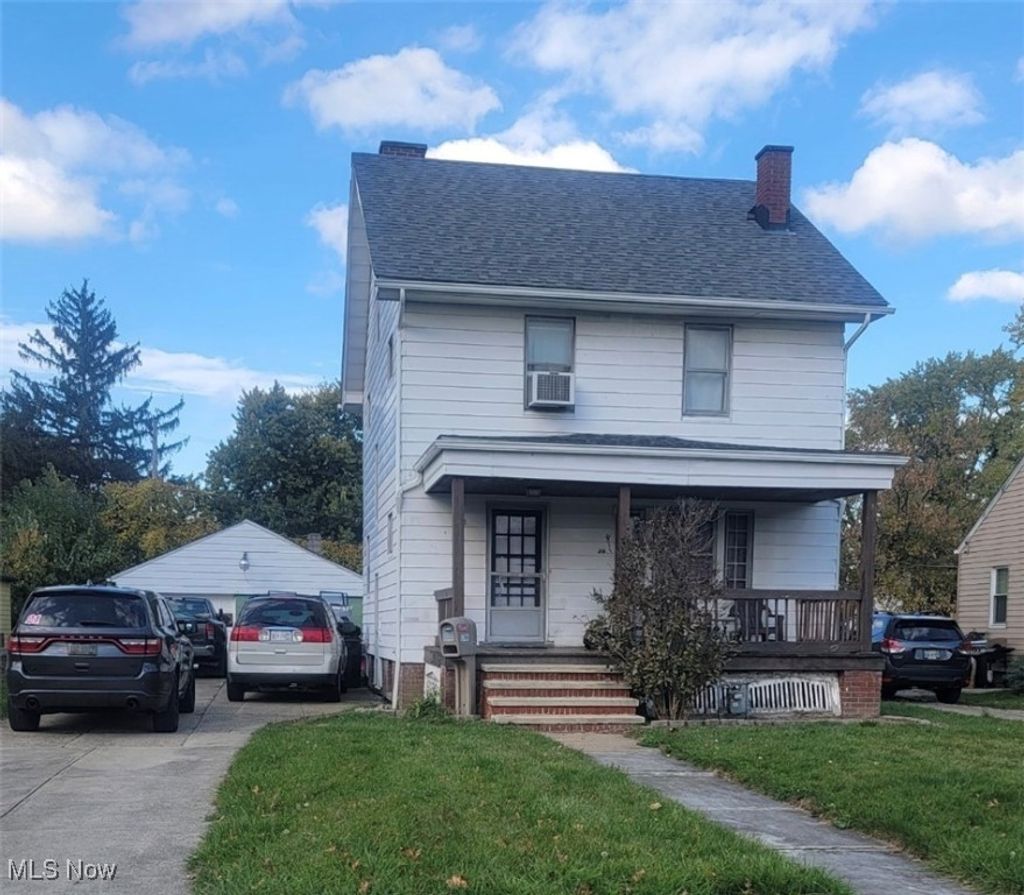 Photo of 17408 Elsienna Avenue, Cleveland, OH 44135 (MLS # 5167463)