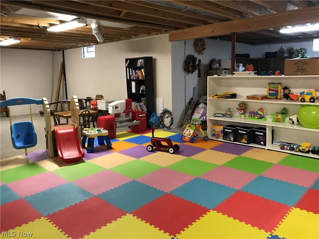 Cottagewood Condo Ph 2 - Residential