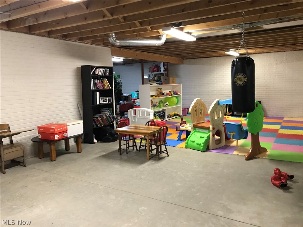 Cottagewood Condo Ph 2 - Residential