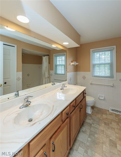 Tiny photo for 33403 Cromwell Drive, Solon, OH 44139 (MLS # 5187418)