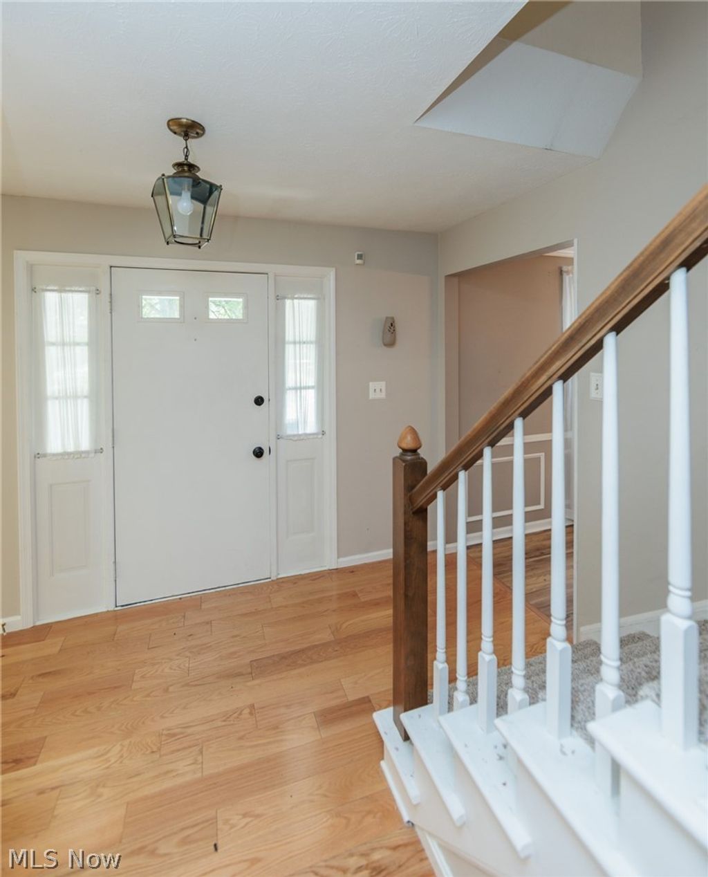 Photo of 33403 Cromwell Drive, Solon, OH 44139 (MLS # 5187418)