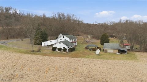 Tiny photo for 609 Little Kanawha River Road, Parkersburg, WV 26101 (MLS # 5188151)