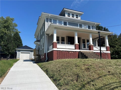 Homes For Sale - 515 Phillips Street<br/> Marietta, OH 45750