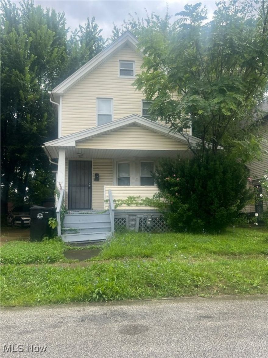 Become a real estate investor overnight!  Long term Section 8 tenant in place paying $665 per month.  Plenty of room for another price increase!  CMHA is paying $1,129+ for a 2 bedroom Section 8 rental in Cleveland.  Won't last long!