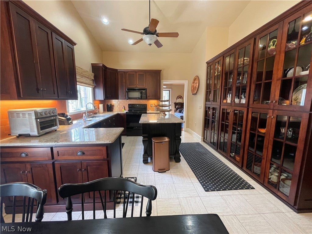 3731 Mercedes Place