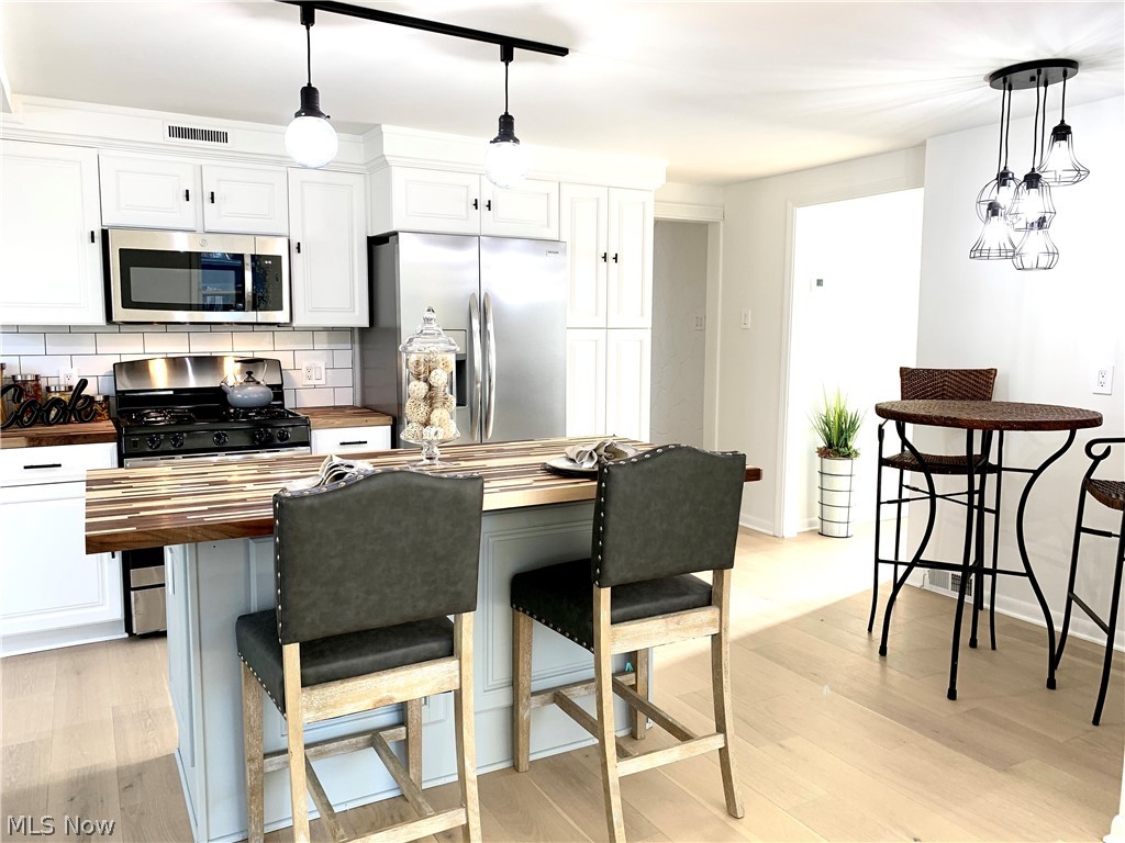 Sawyer & Hanes Cottage Grove Al - Residential