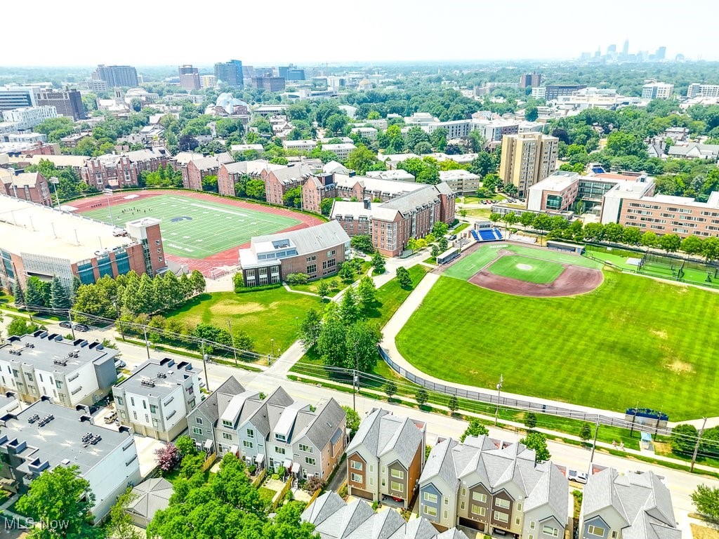 Residential Twnhse Dev/Wade Park - Residential Lease