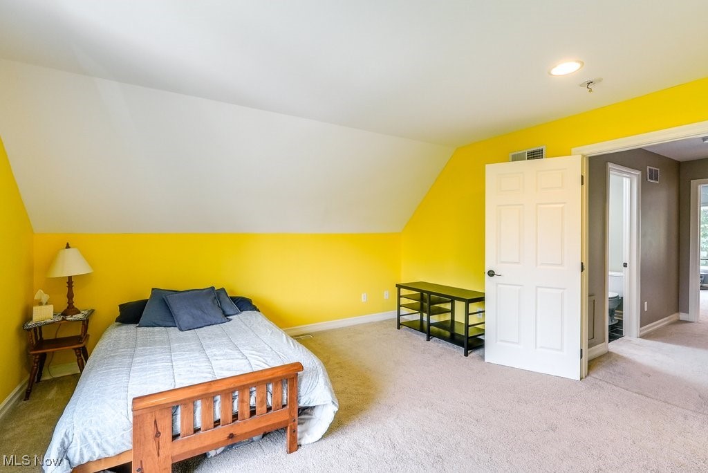 Residential Twnhse Dev/Wade Park - Residential Lease