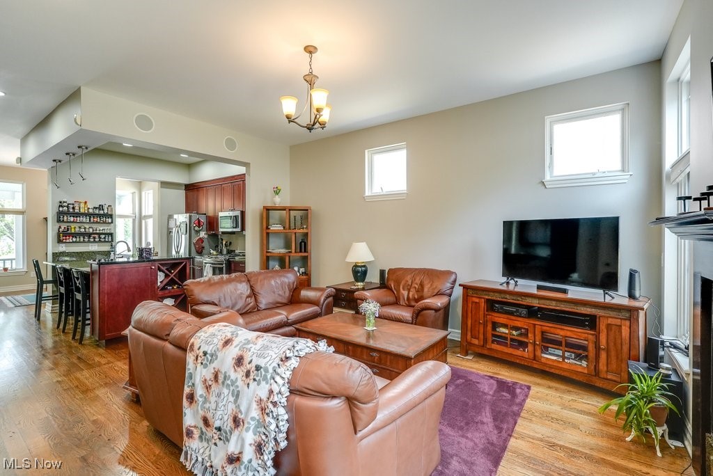 Residential Twnhse Dev/Wade Park - Residential Lease