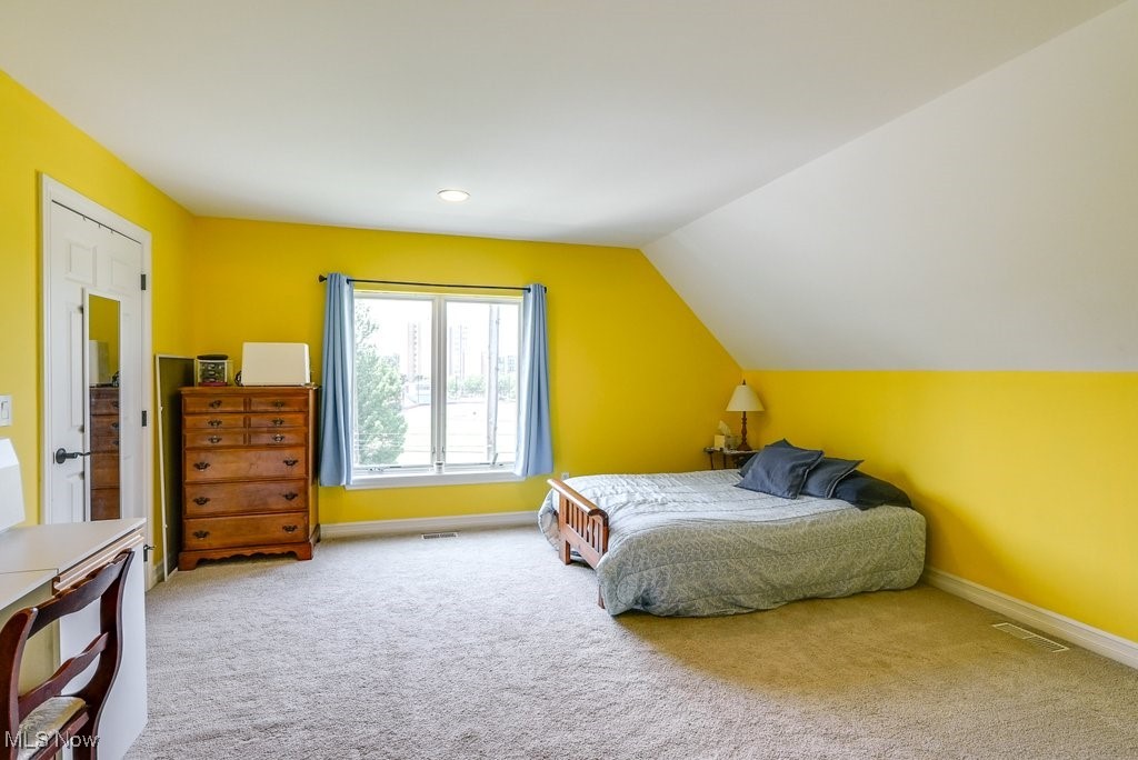 Residential Twnhse Dev/Wade Park - Residential Lease