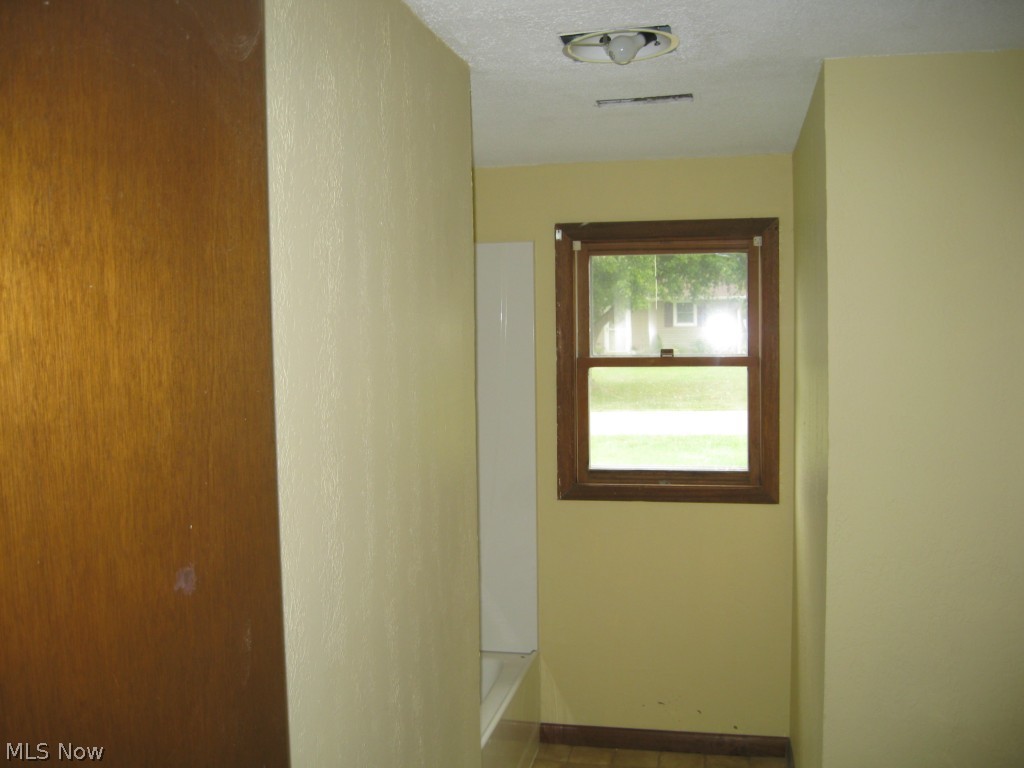 Crestmont Estate - Residential