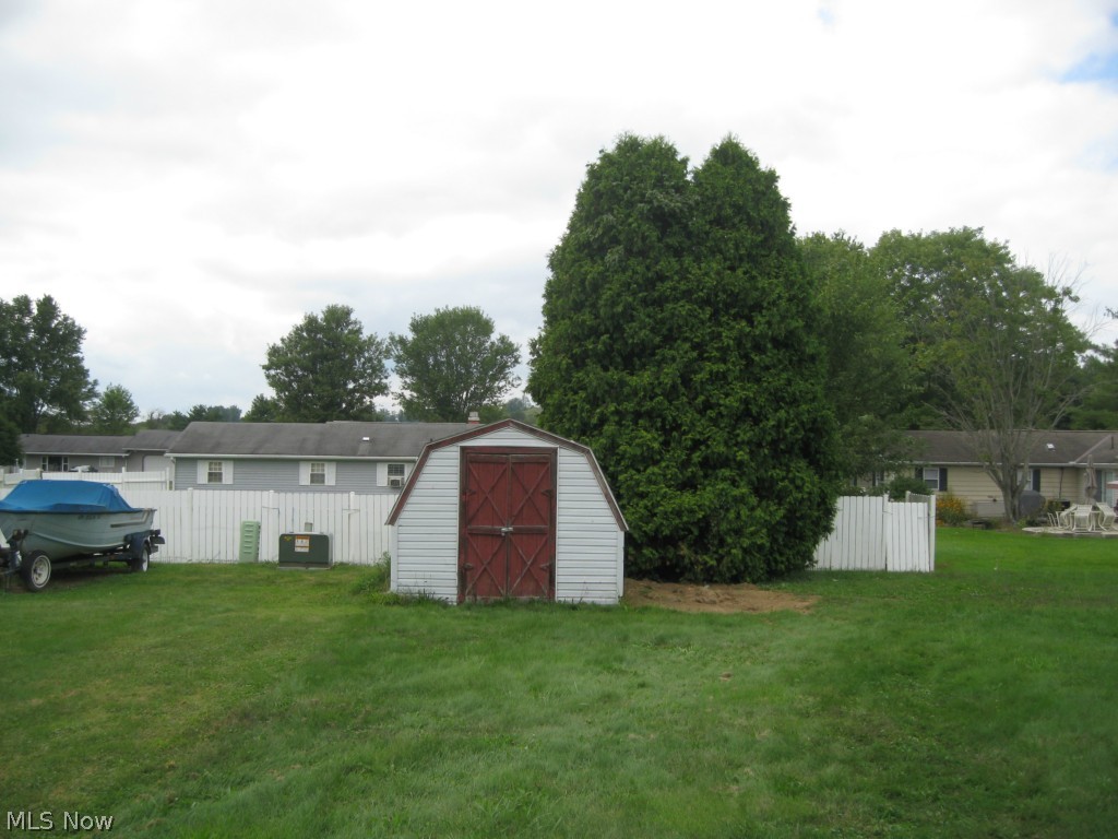 Crestmont Estate - Residential