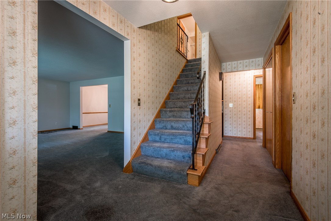 Bob-O-Link - Residential