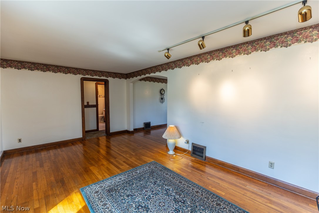 Uk Park - Residential